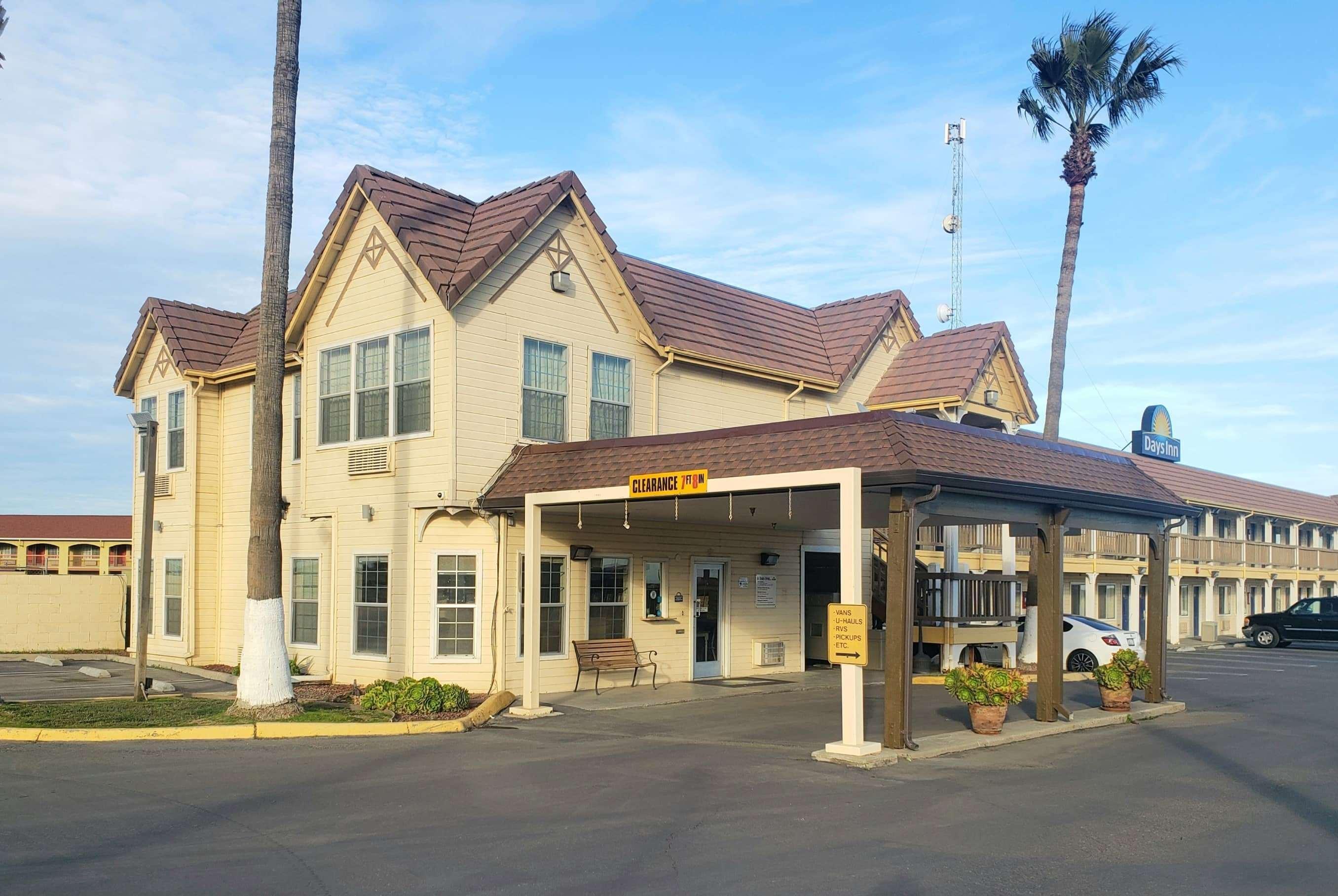 Days Inn By Wyndham Westley Экстерьер фото